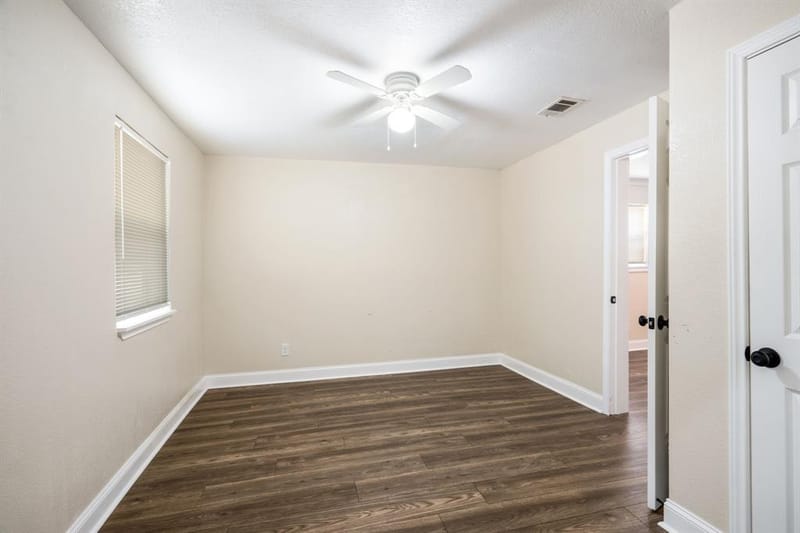 408 W Heron Street, Denison TX 75020 - Photo 5