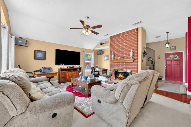1926 Oak Bend Lane, Garland TX 75040 - Photo 16