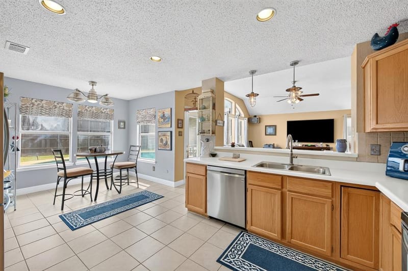 1926 Oak Bend Lane, Garland TX 75040 - Photo 22