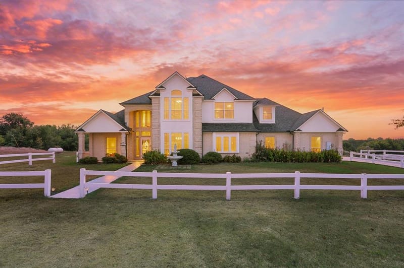 141 Blue Sky Drive, Decatur TX 76234