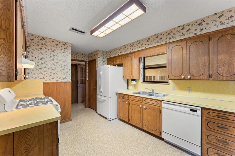 303 E 20th Avenue, Belton TX 76513 - Photo 14