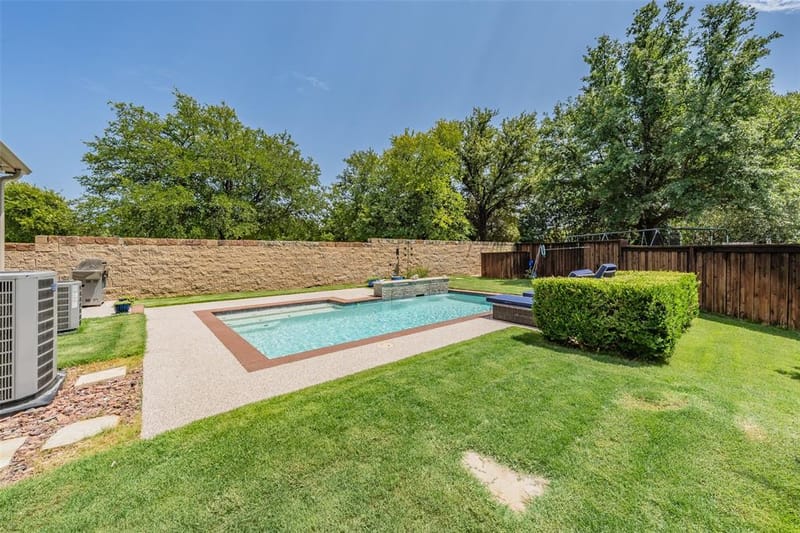 8541 Thorne Drive, Lantana TX 76226 - Photo 32