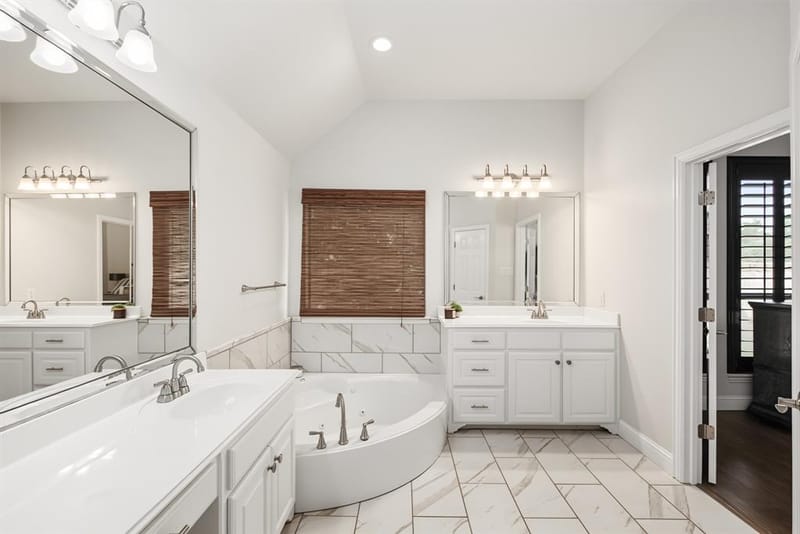 8541 Thorne Drive, Lantana TX 76226 - Photo 21
