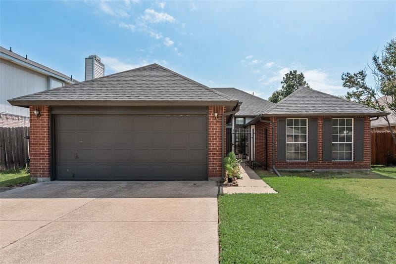 5209 Manhassett Drive, Arlington TX 76018