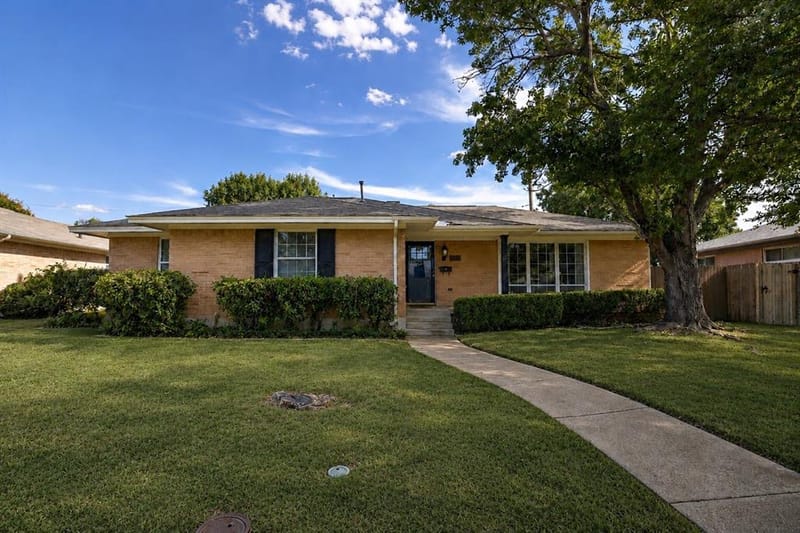 1560 Mapleton Drive, Dallas TX 75228
