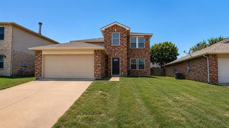 8708 Saddle Ridge Circle, Fort Worth TX 76123