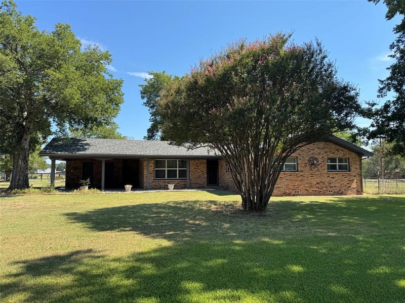 9591 Dripping Springs Road, Denison TX 75021