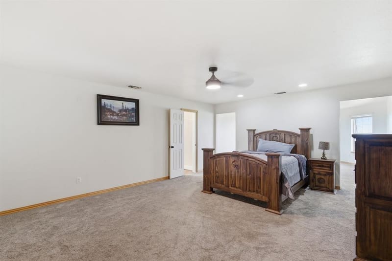 301 Rhoades Lane, Springtown TX 76082 - Photo 12