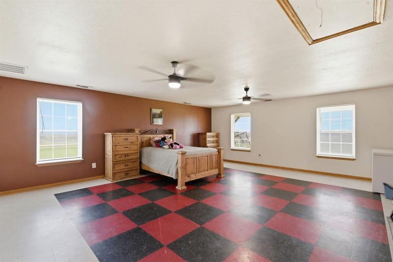 301 Rhoades Lane, Springtown TX 76082 - Photo 18