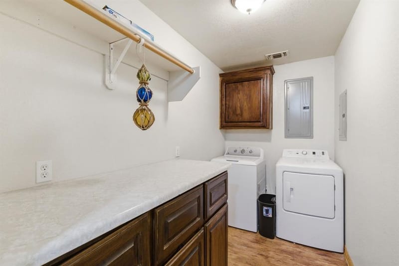 301 Rhoades Lane, Springtown TX 76082 - Photo 11
