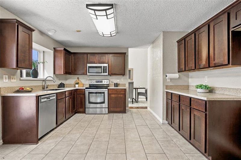 2060 Briarcliff Road, Lewisville TX 75067 - Photo 8