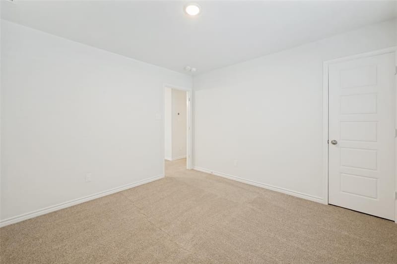 5569 Willamette Drive, Fort Worth TX 76119 - Photo 27