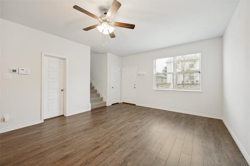5569 Willamette Drive, Fort Worth TX 76119 - Photo 8