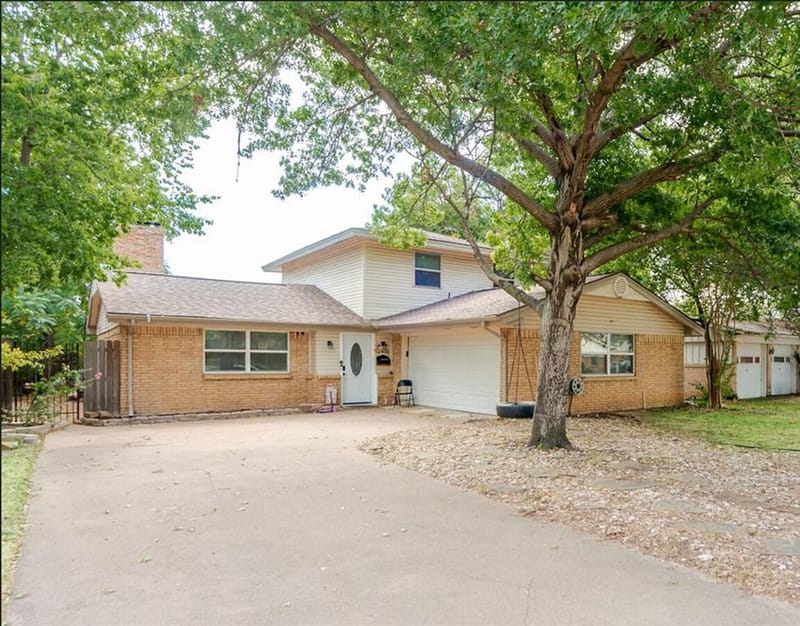 2416 Summer Place Drive, Irving TX 75062