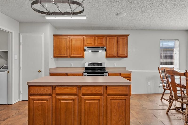 1017 Aaron Drive, Burleson TX 76028 - Photo 13