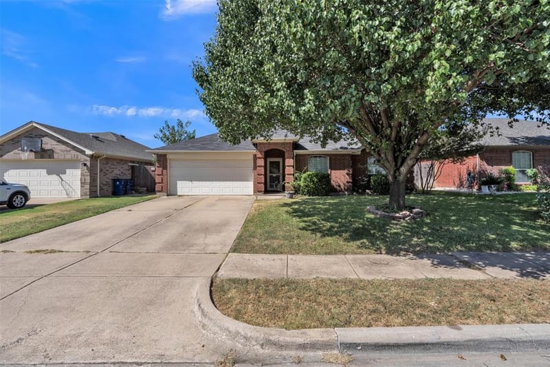 1017 Aaron Drive, Burleson TX 76028 - Photo 3