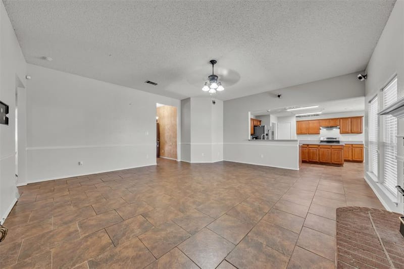 1017 Aaron Drive, Burleson TX 76028 - Photo 11