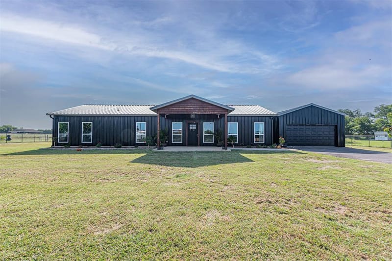 4340 Fm 1563, Wolfe City TX 75496