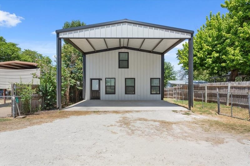 108 Private Road 127, Whitney TX 76692 - Photo 2