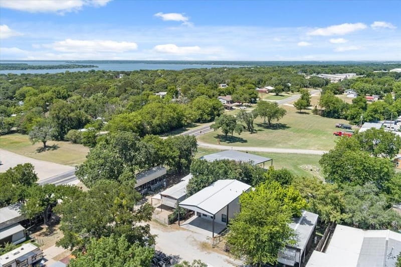 108 Private Road 127, Whitney TX 76692 - Photo 4