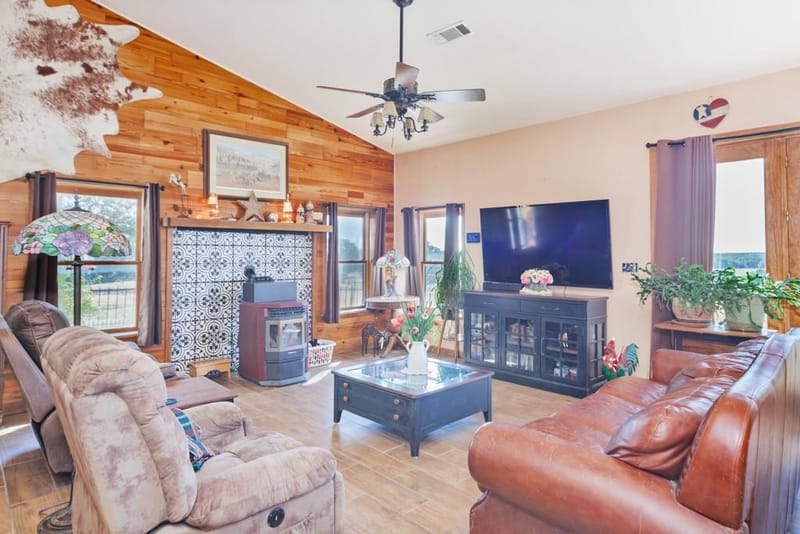 148 Private Road 169, Sunset TX 76270 - Photo 7