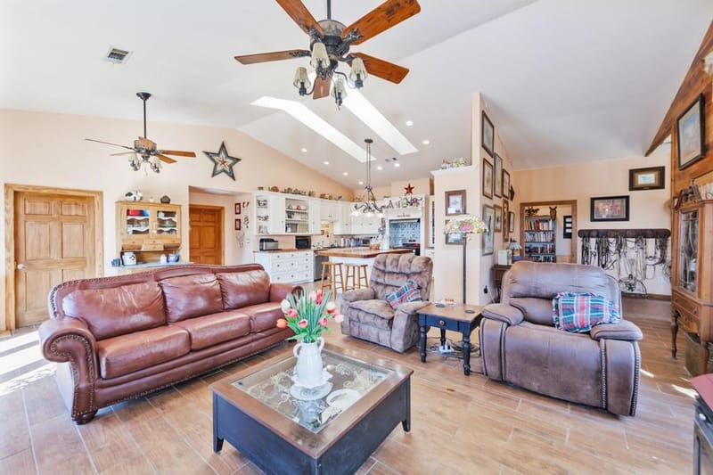 148 Private Road 169, Sunset TX 76270 - Photo 9