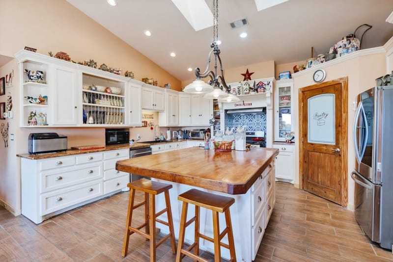 148 Private Road 169, Sunset TX 76270 - Photo 4