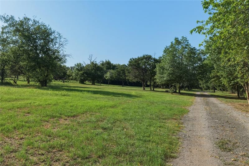 345 Karbo Lane, Weatherford TX 76085 - Photo 13