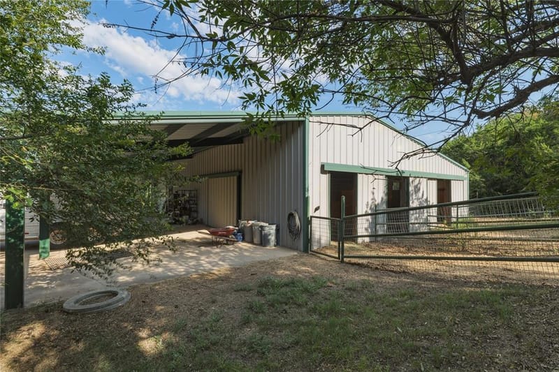 345 Karbo Lane, Weatherford TX 76085 - Photo 9