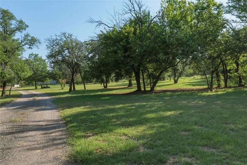 345 Karbo Lane, Weatherford TX 76085 - Photo 14