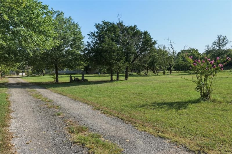 345 Karbo Lane, Weatherford TX 76085 - Photo 15