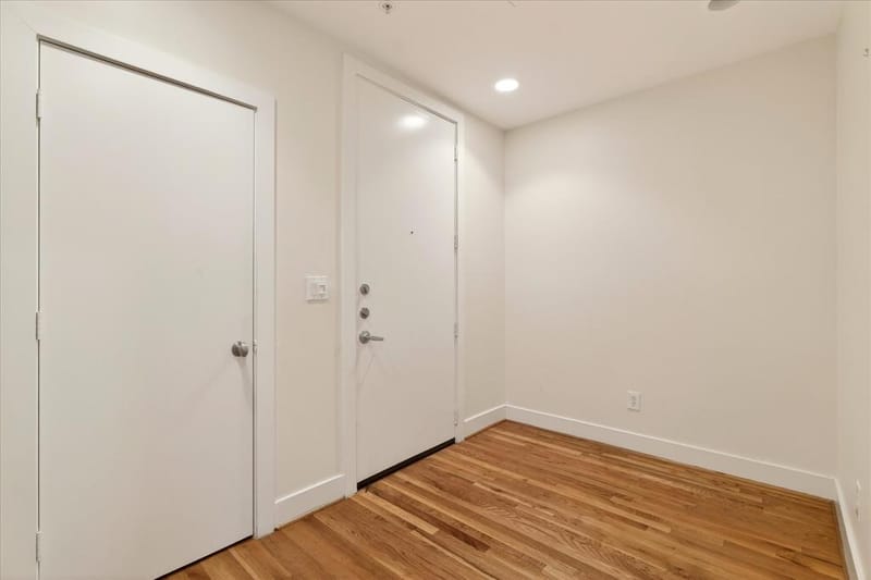5055 Addison Circle # 409, Addison TX 75001 - Photo 7