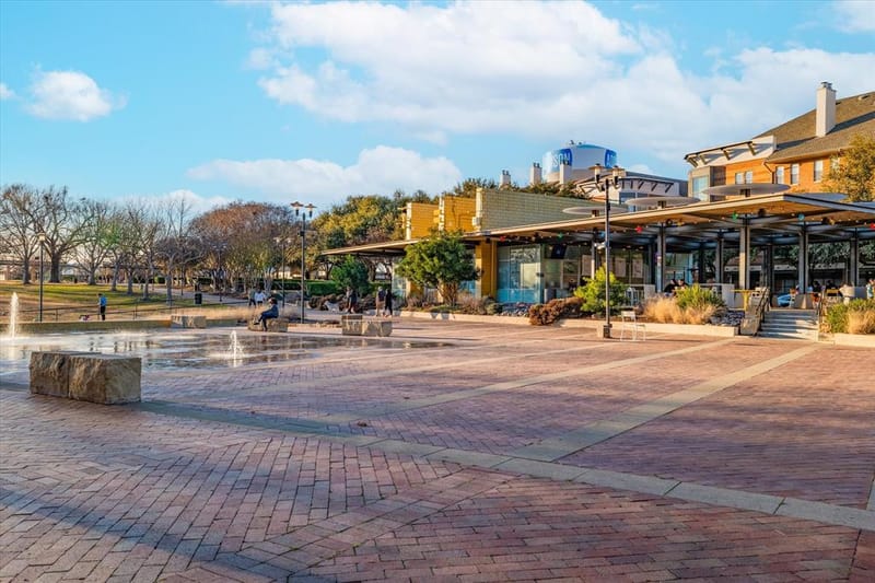5055 Addison Circle # 409, Addison TX 75001 - Photo 29