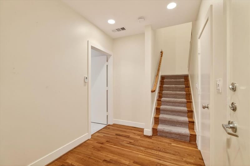 5055 Addison Circle # 409, Addison TX 75001 - Photo 8