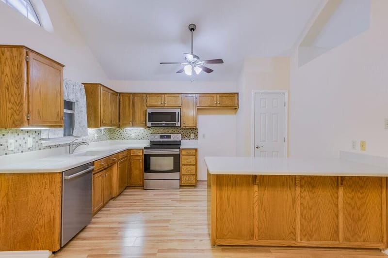 211 Faircrest Drive, Arlington TX 76018 - Photo 13