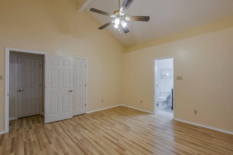 211 Faircrest Drive, Arlington TX 76018 - Photo 16