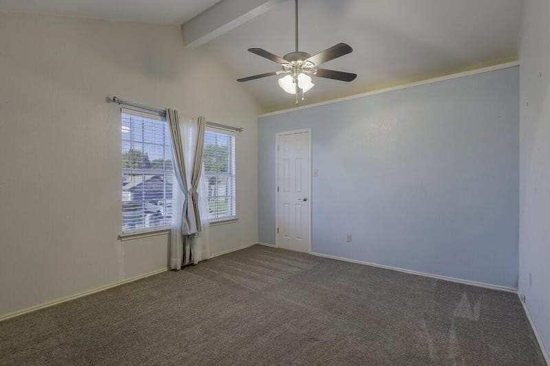 211 Faircrest Drive, Arlington TX 76018 - Photo 32