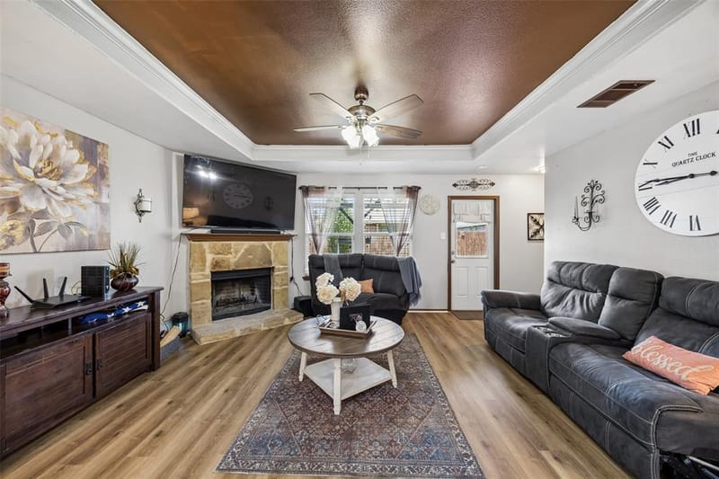 709 Bastrop Drive, Arlington TX 76002 - Photo 9