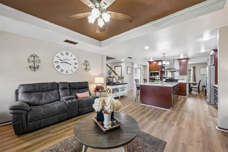 709 Bastrop Drive, Arlington TX 76002 - Photo 10