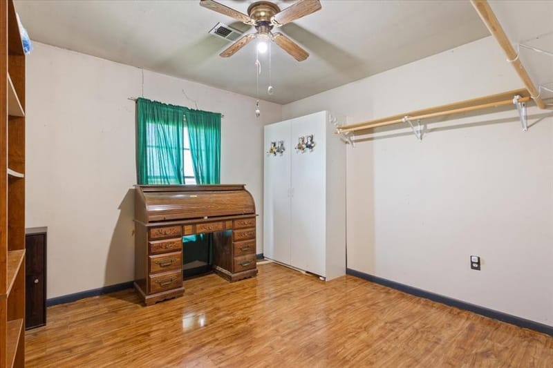 9542 Heritage Parkway, West TX 76691 - Photo 18