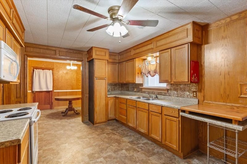 9542 Heritage Parkway, West TX 76691 - Photo 11