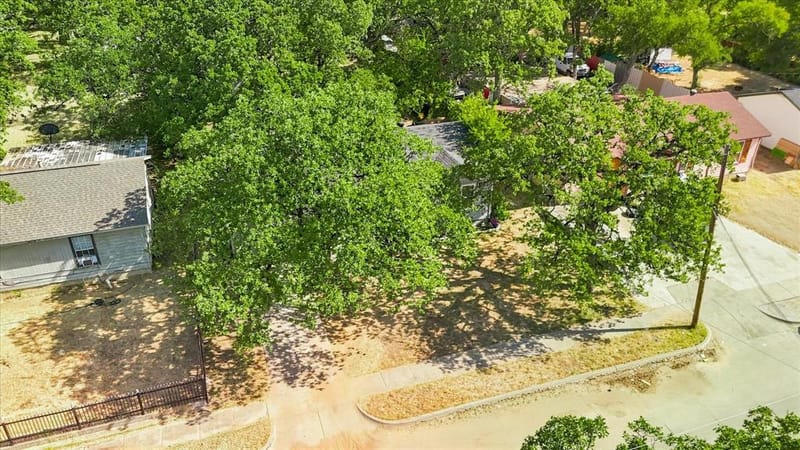 2617 Pioneer Street, Fort Worth TX 76119 - Photo 15