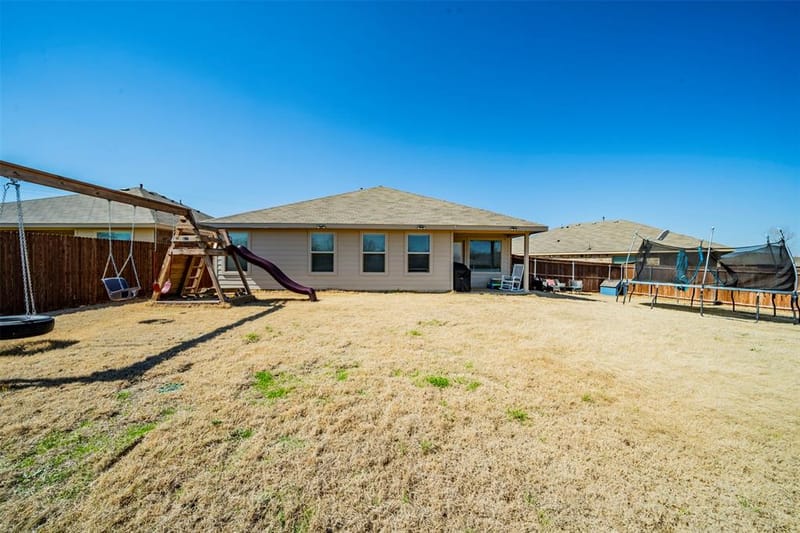 8028 Muddy Creek Drive, Fort Worth TX 76131 - Photo 23