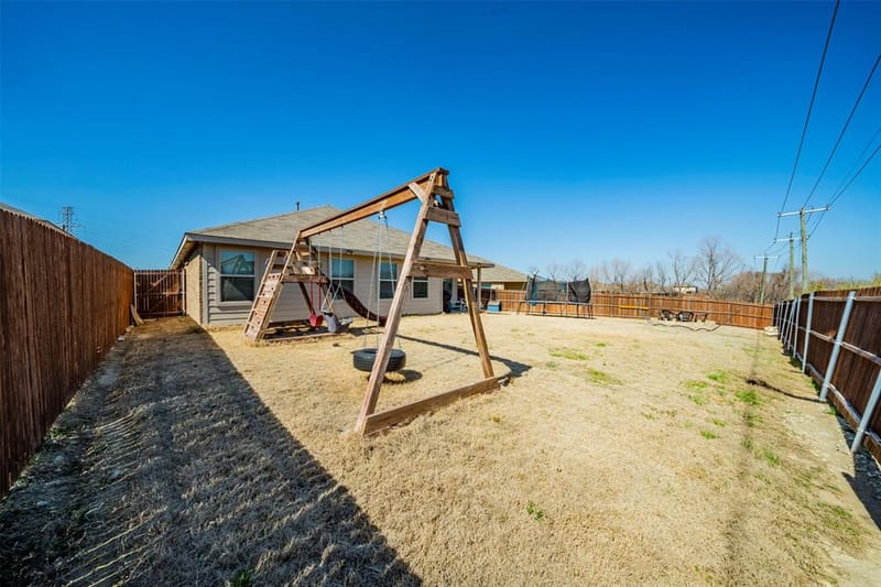 8028 Muddy Creek Drive, Fort Worth TX 76131 - Photo 22