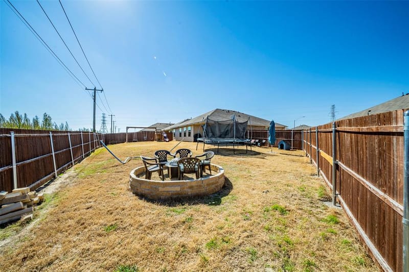 8028 Muddy Creek Drive, Fort Worth TX 76131 - Photo 24