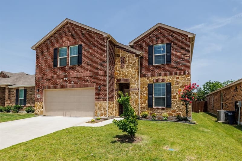 7444 Bronsind Trail, Fort Worth TX 76131 - Photo 3