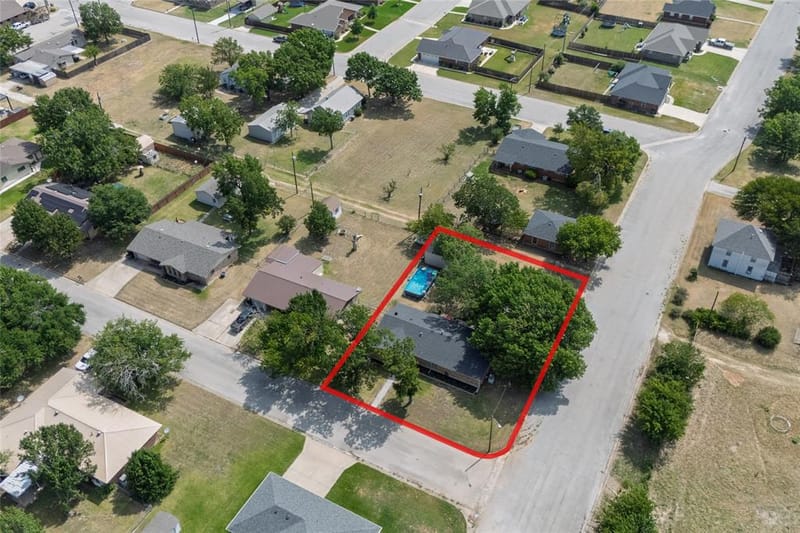 239 S Pine Street, Muenster TX 76252 - Photo 36