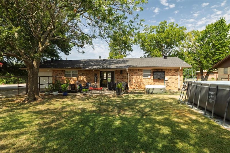 239 S Pine Street, Muenster TX 76252 - Photo 32