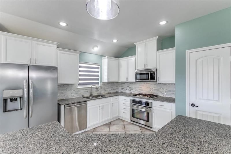 10220 Bennet Drive, McKinney TX 75072 - Photo 12