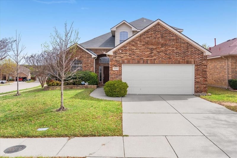 8604 Secret Forest Drive, Dallas TX 75249 - Photo 2
